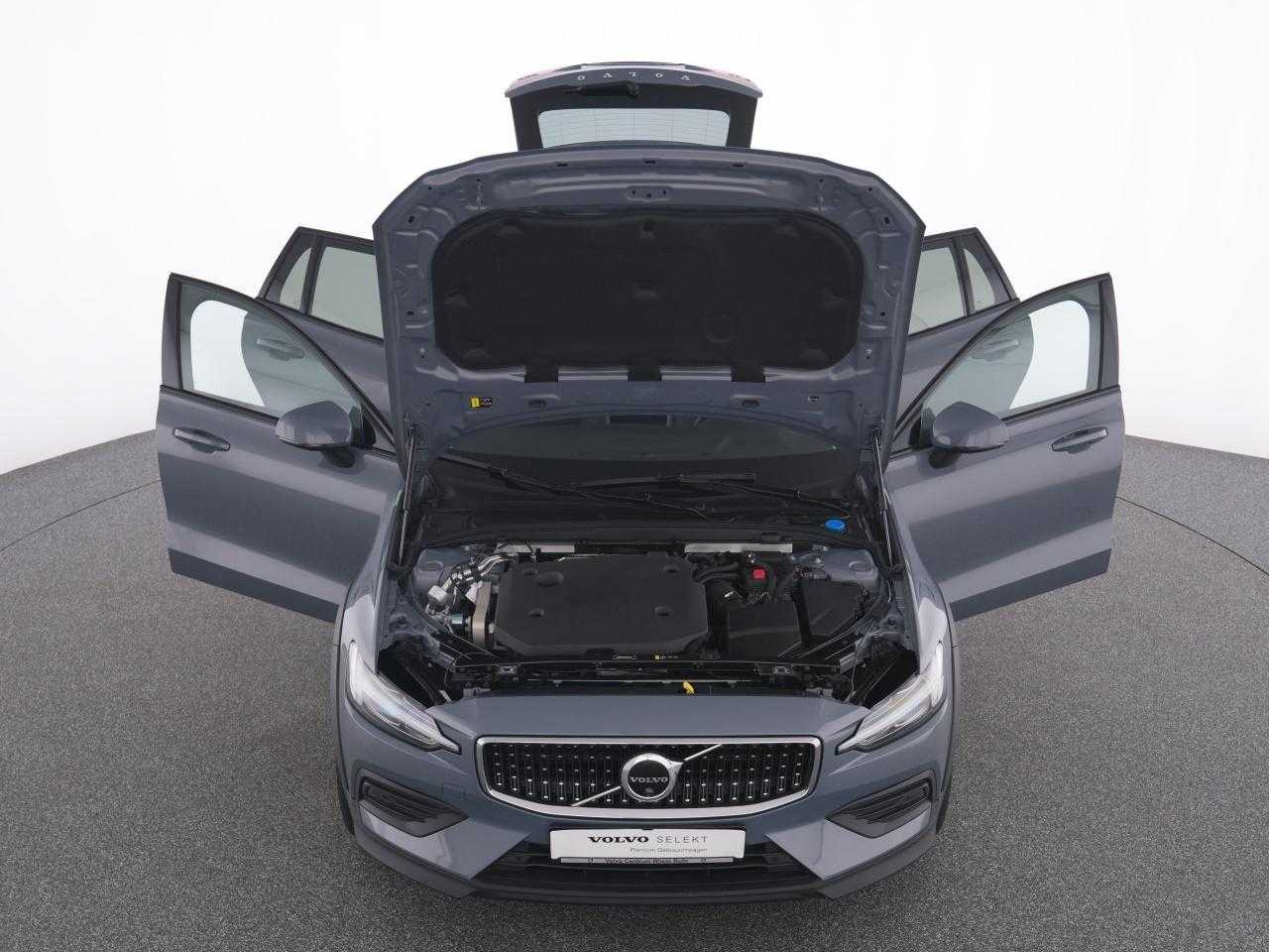 Volvo  V60 CC