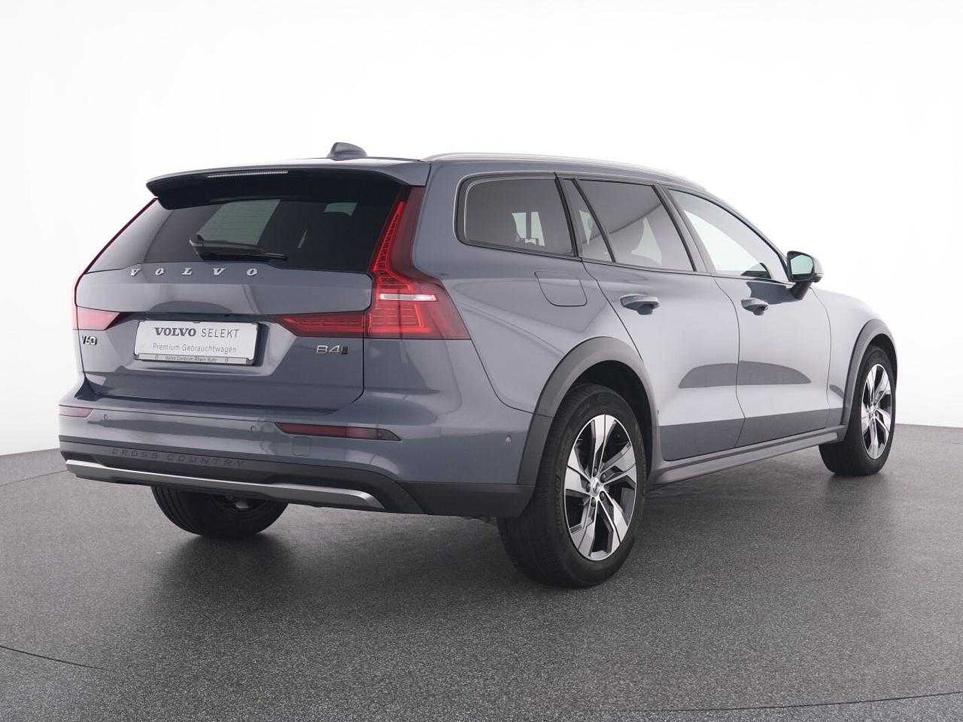 Volvo  V60 CC
