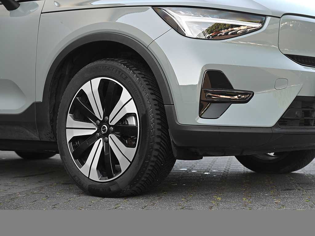 Volvo  XC 40