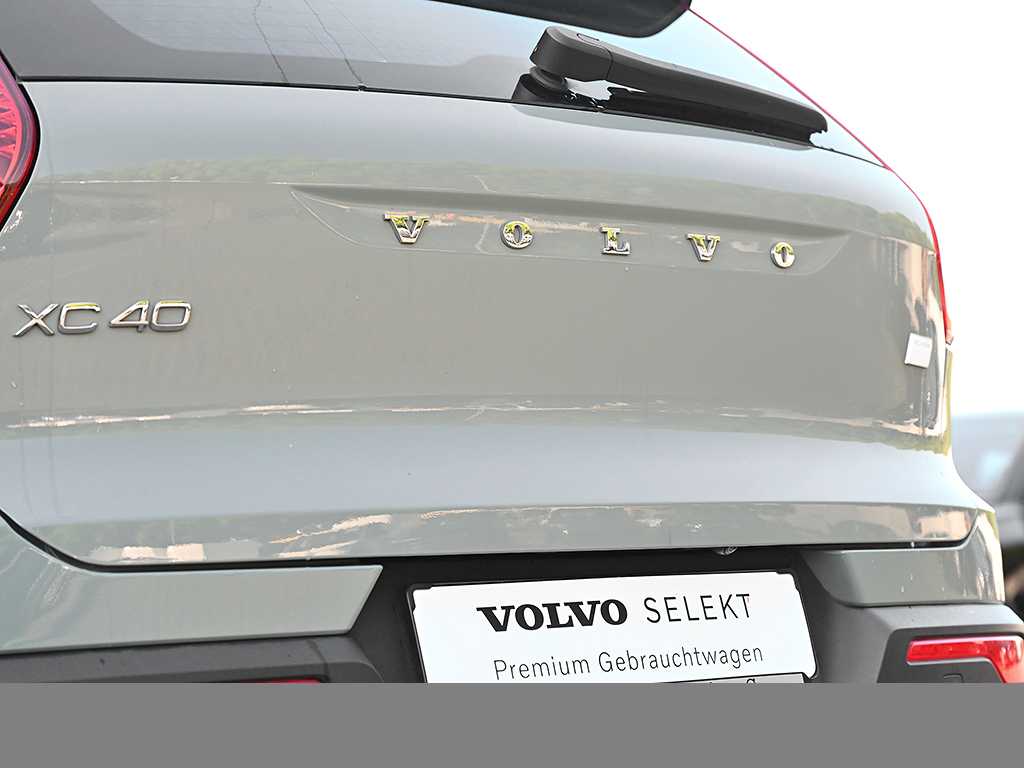 Volvo  XC 40