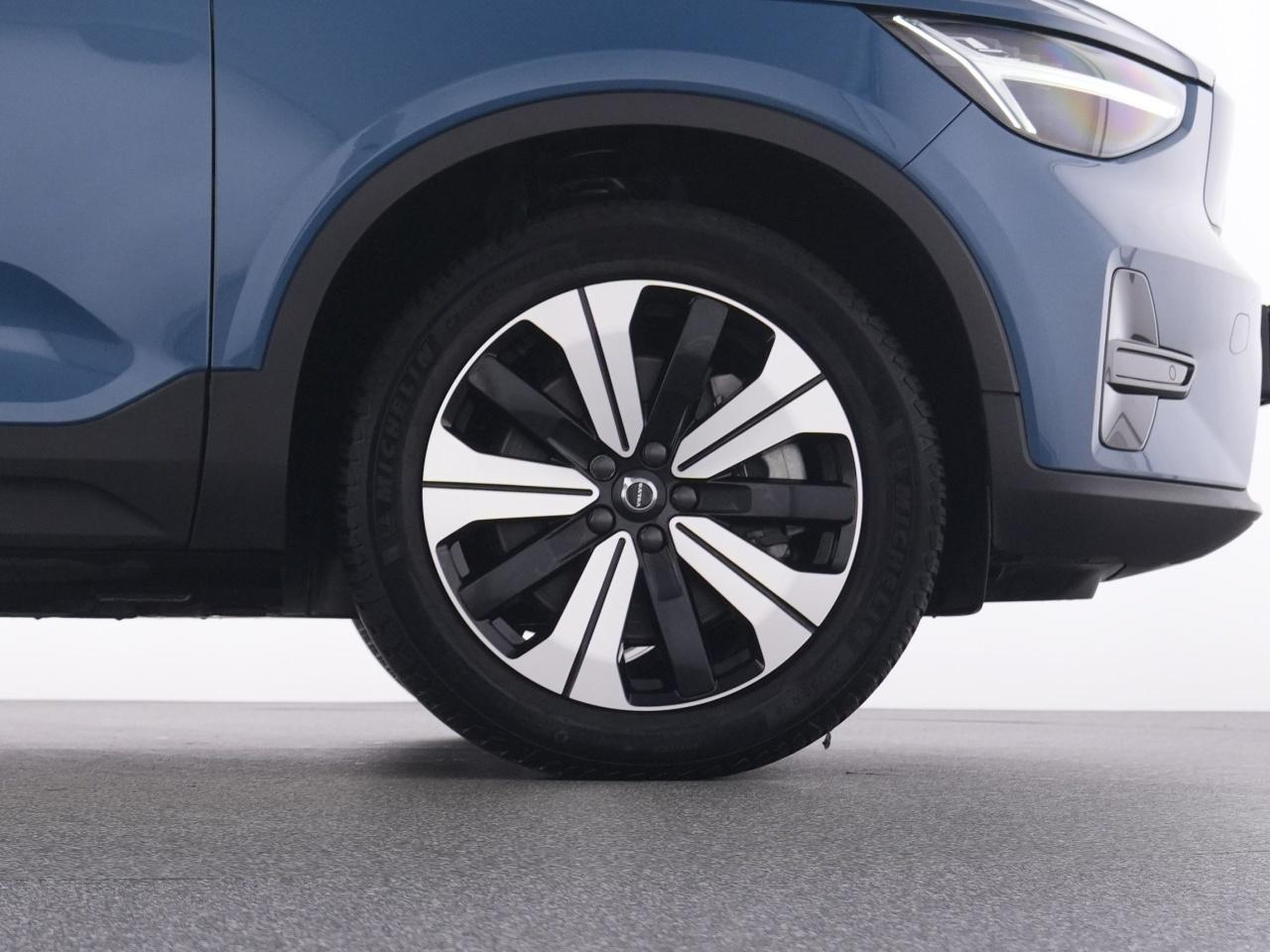 Volvo  XC 40