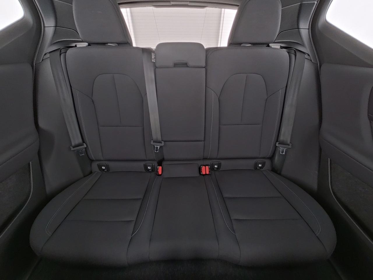 Volvo  XC 40