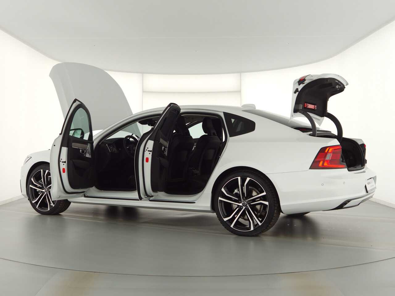 Volvo  S90 Ultimate, B5 AWD Mild-Hybrid, Diesel, Dark