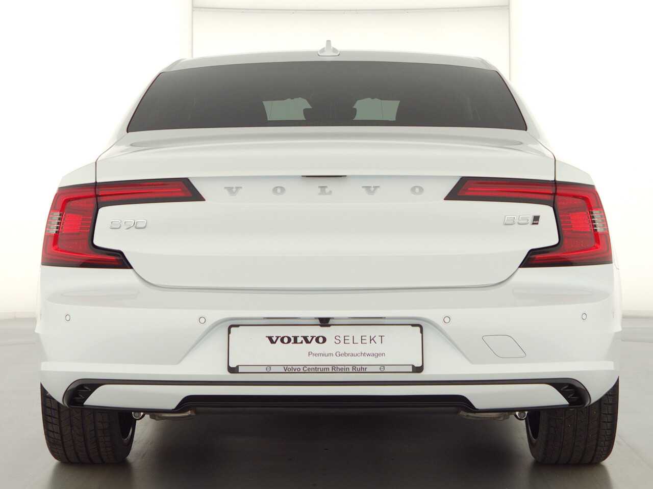 Volvo  S90 Ultimate, B5 AWD Mild-Hybrid, Diesel, Dark