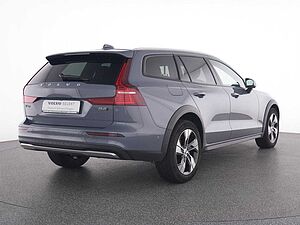 Volvo  V60 CC