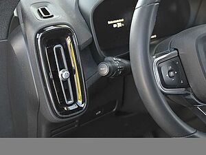 Volvo  XC 40