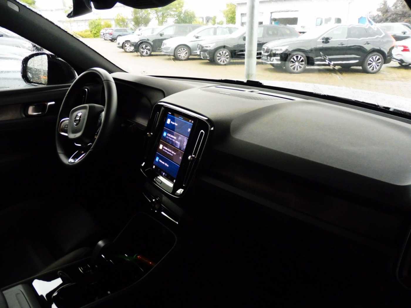 Volvo  Ultimate Recharge Pure Electric 2WD