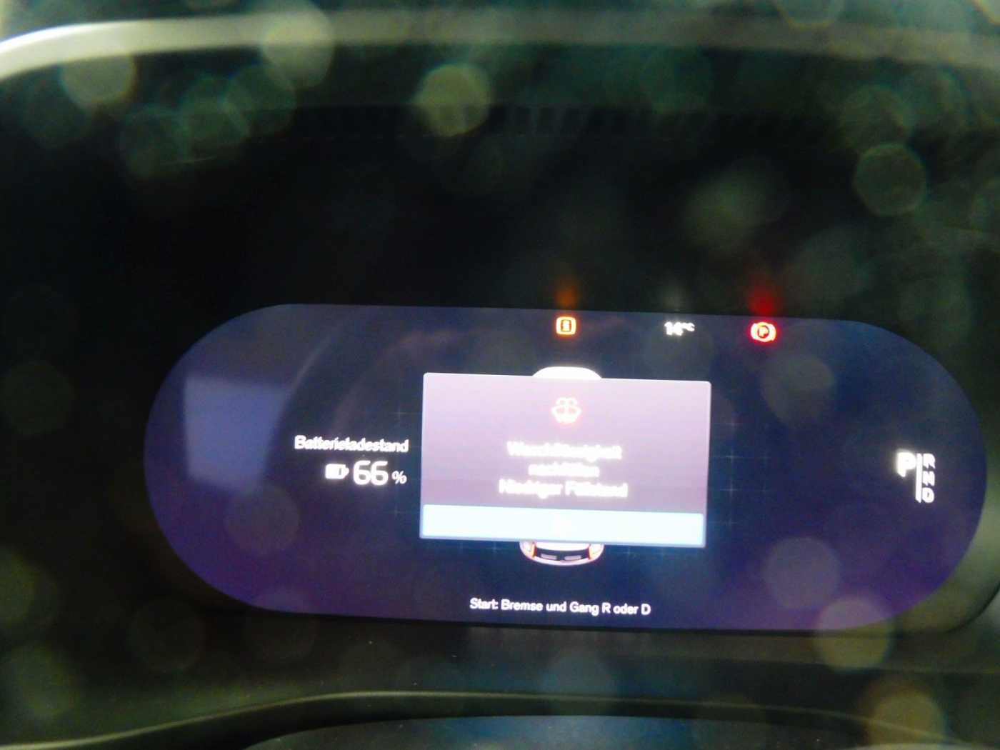 Volvo  Ultimate Recharge Pure Electric 2WD