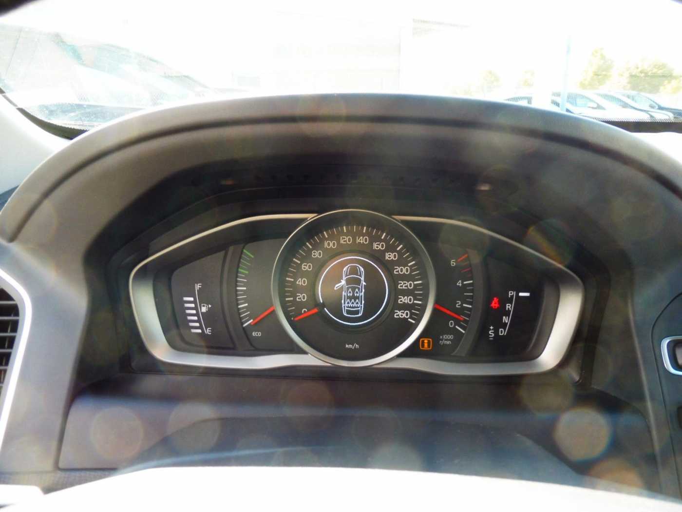 Volvo  D5 Momentum AWD