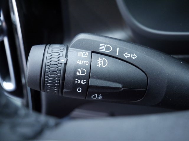 Volvo  Plus Recharge Pure Electric 2WD STANDHZ LED