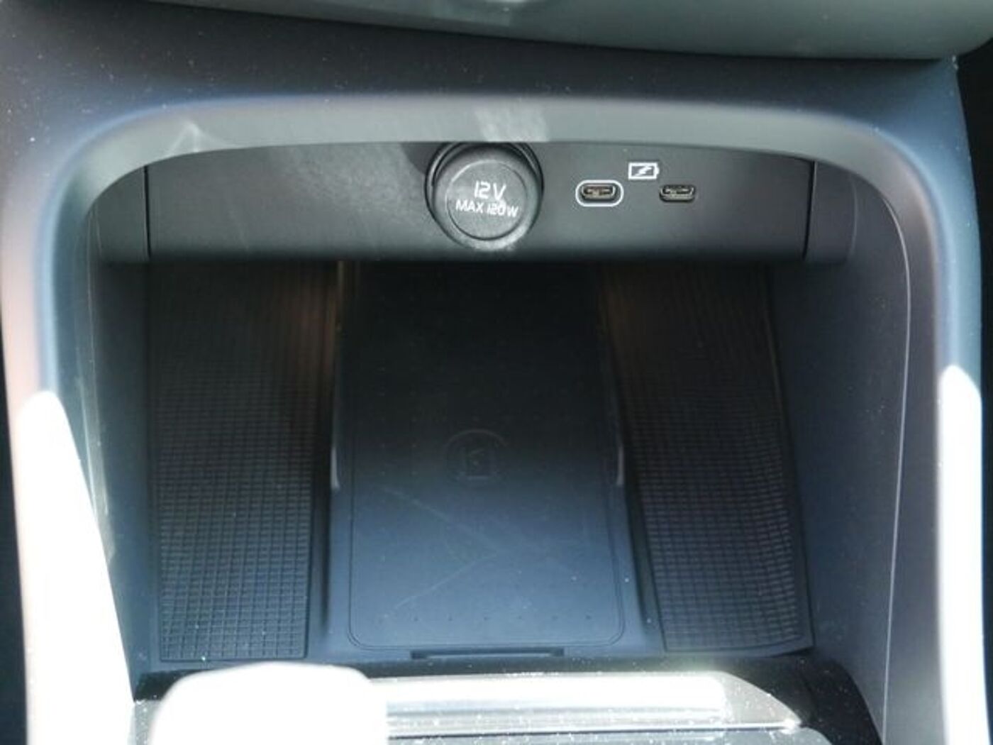 Volvo  B3 Plus Dark KAMERA H K NAVI ACC LED 360