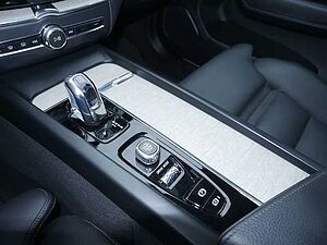 Volvo  Business
