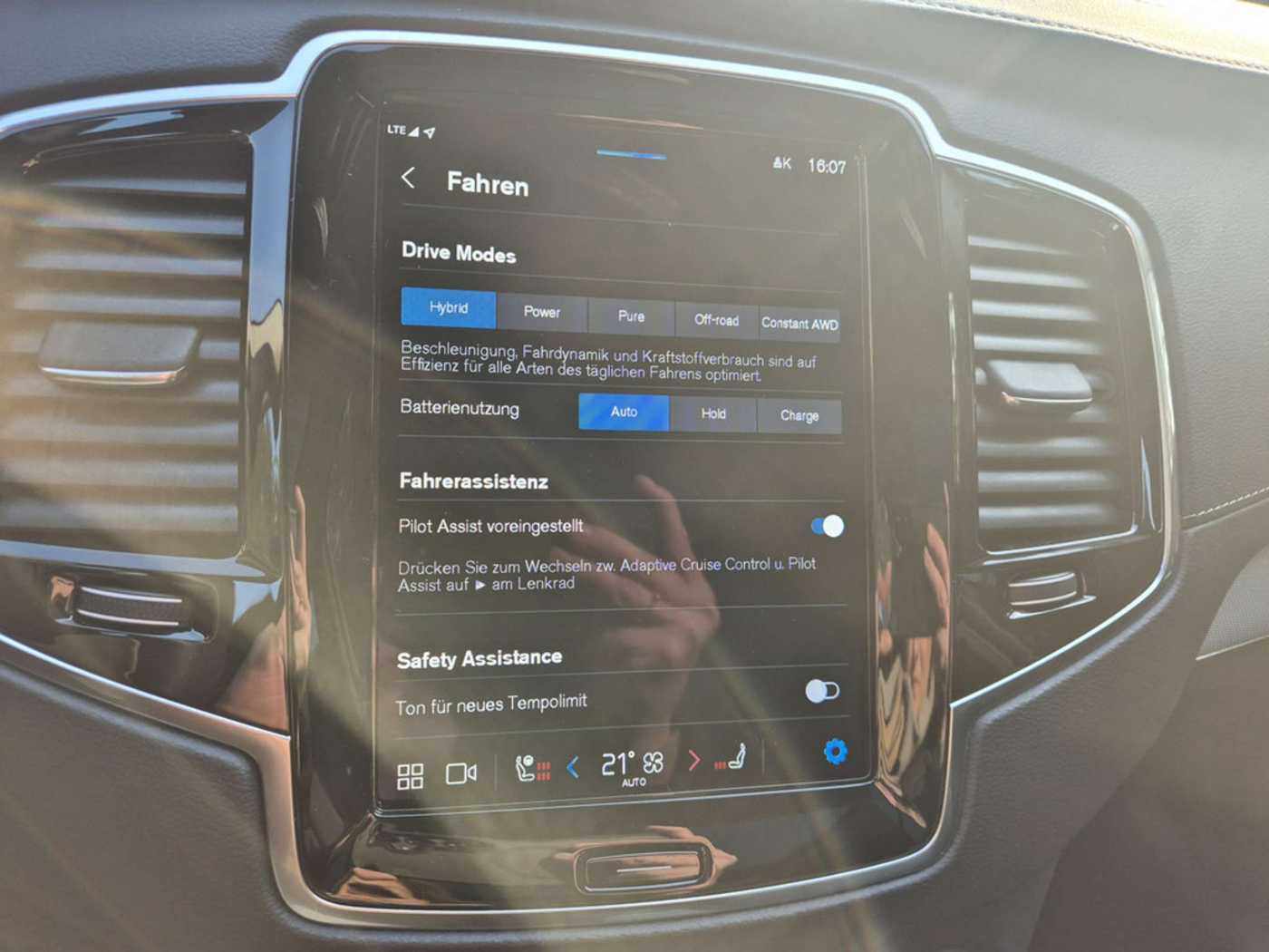 Volvo  T8 Recharge Ultimate Bright Plug-In Hybrid