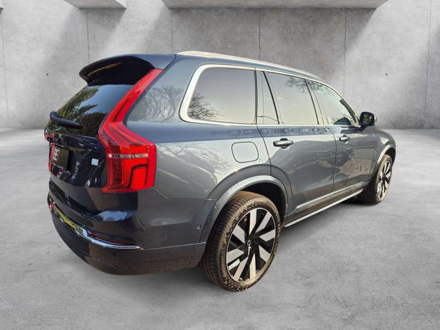 Volvo  T8 Recharge Ultimate Bright Plug-In Hybrid