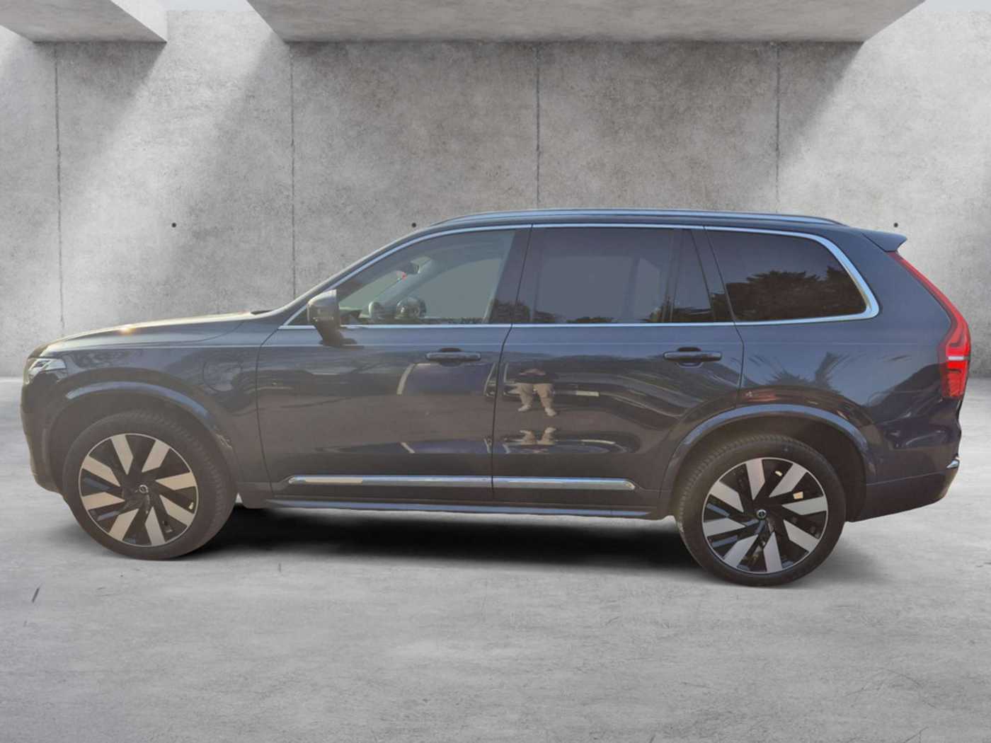 Volvo  T8 Recharge Ultimate Bright Plug-In Hybrid