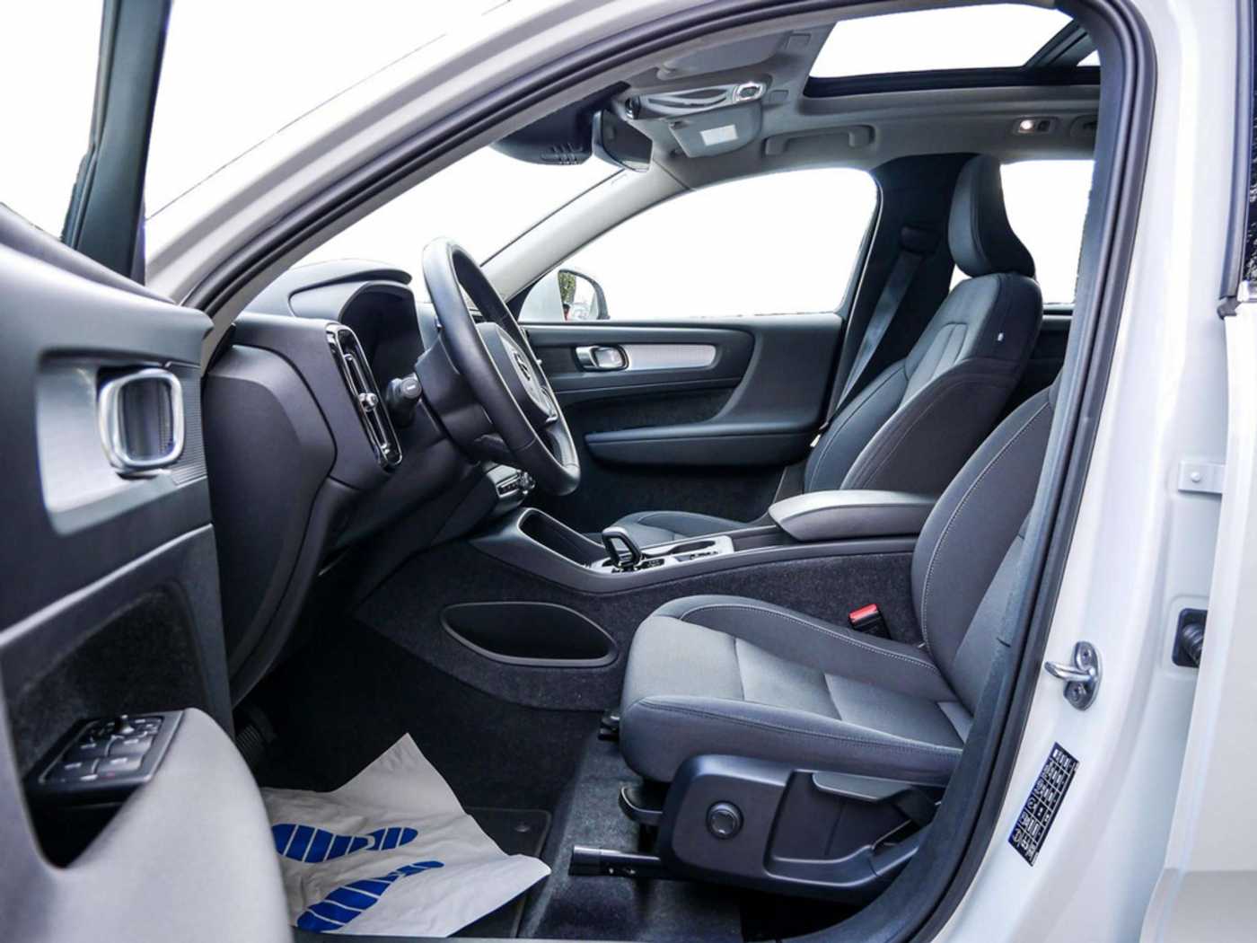 Volvo  T4 Inscription Expression Recharge Plug-In Hybrid