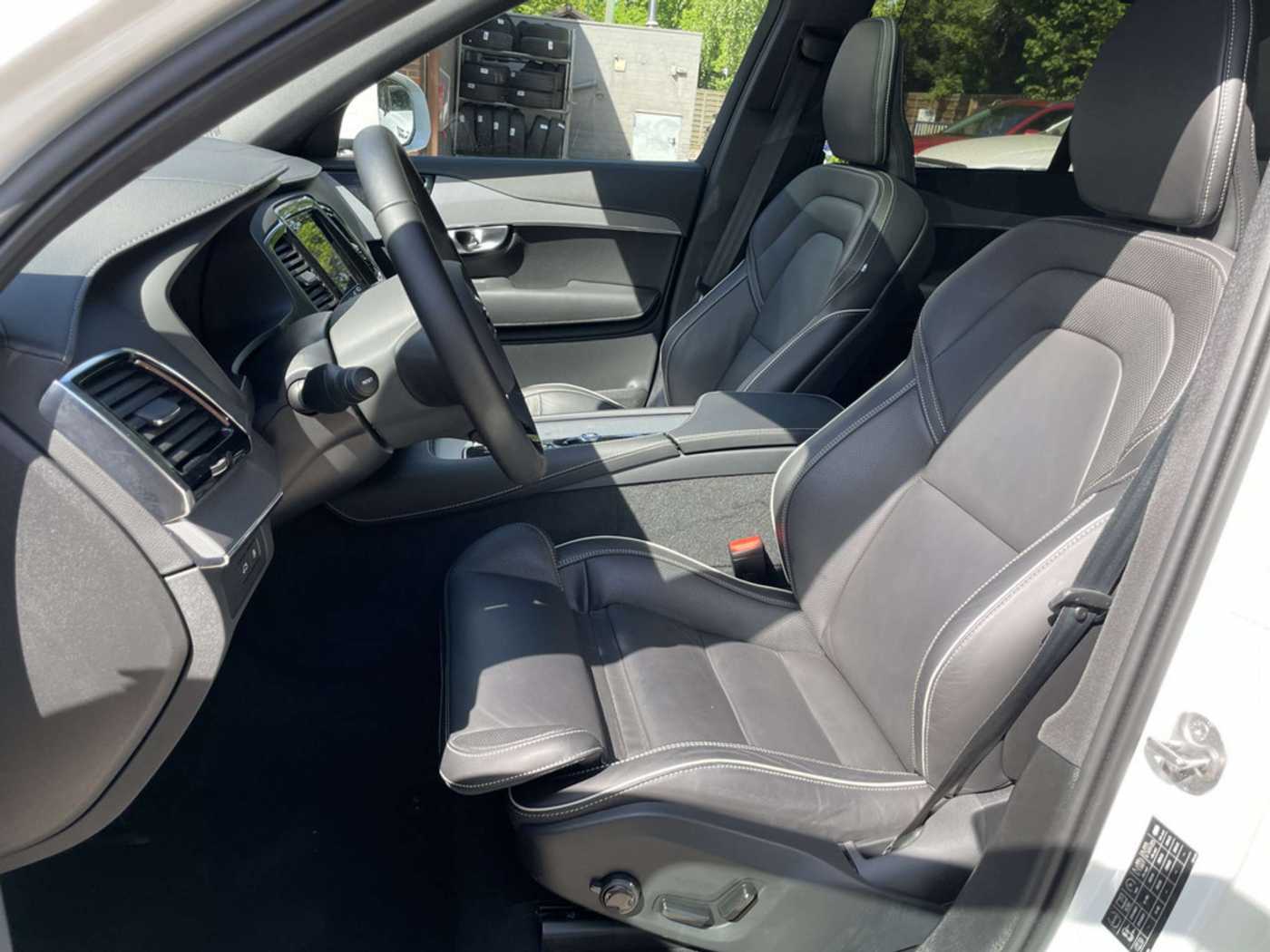 Volvo  T8 Plus Bright Recharge Plug-In Hybrid AWD