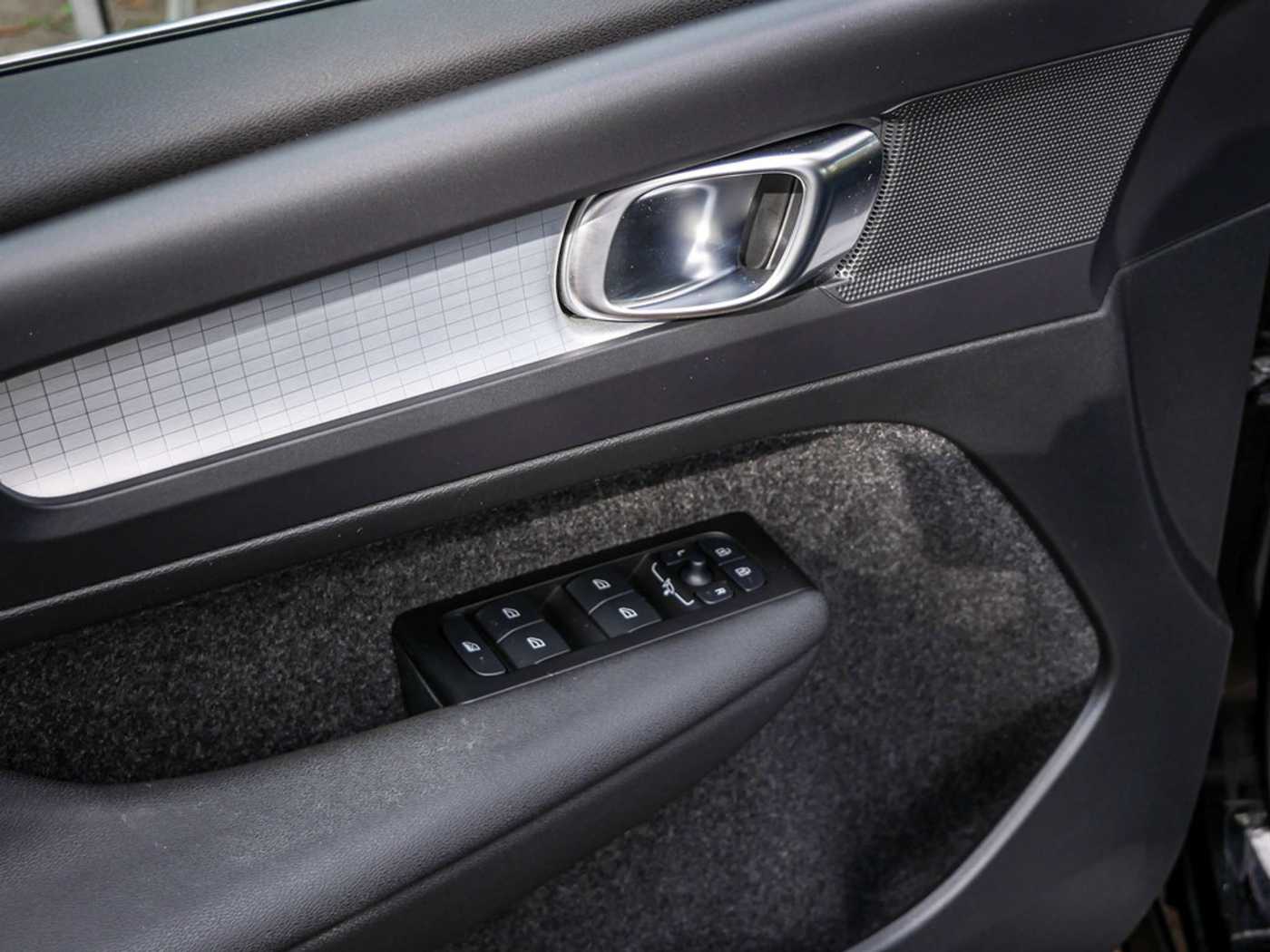 Volvo  T4 Inscription Expression Recharge Plug-In Hybrid