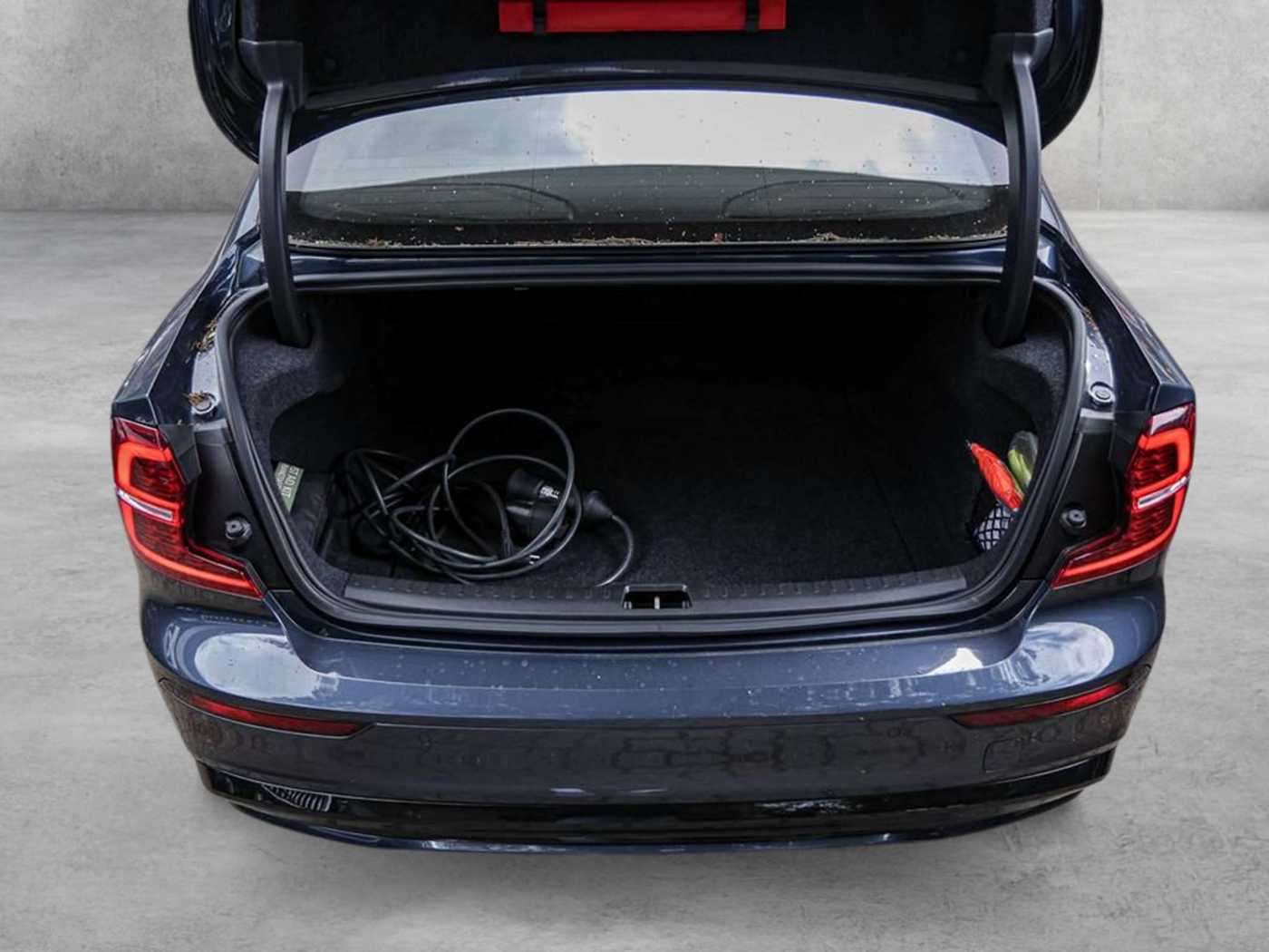 Volvo  T8 Ultimate Dark Recharge Plug-In Hybrid AWD