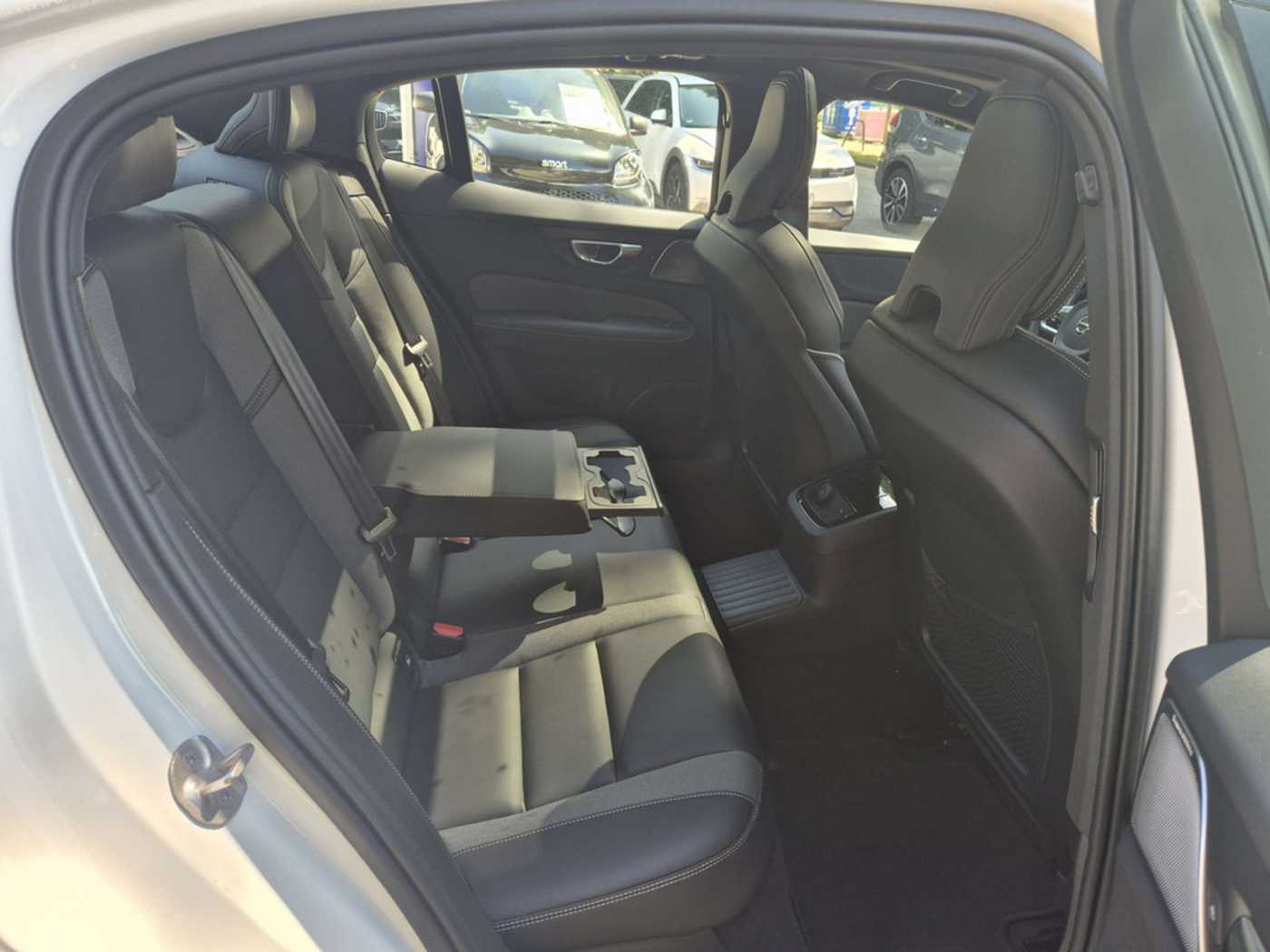 Volvo  T8 Ultimate Dark Recharge Plug-In Hybrid AWD