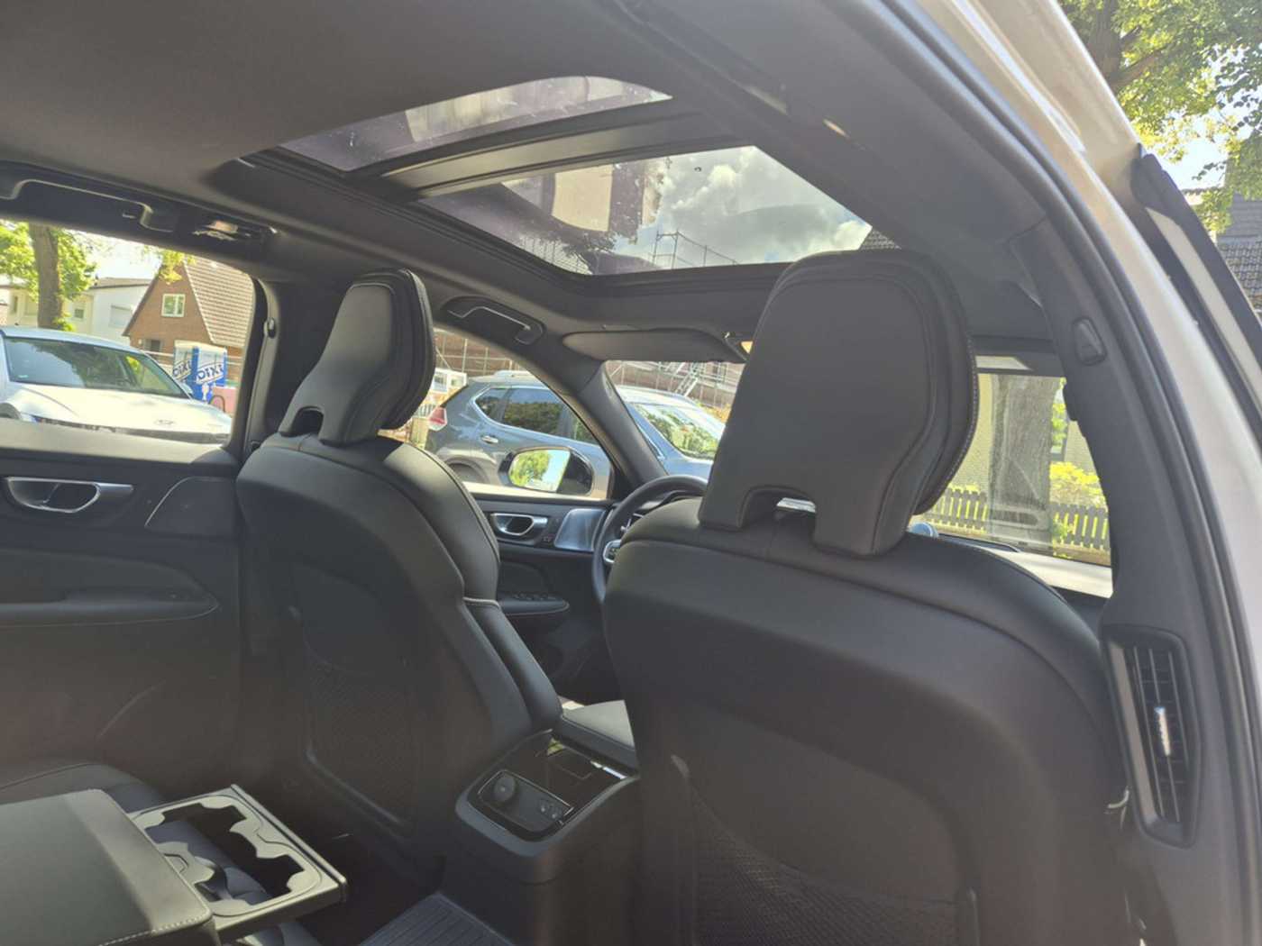 Volvo  T8 Ultimate Dark Recharge Plug-In Hybrid AWD