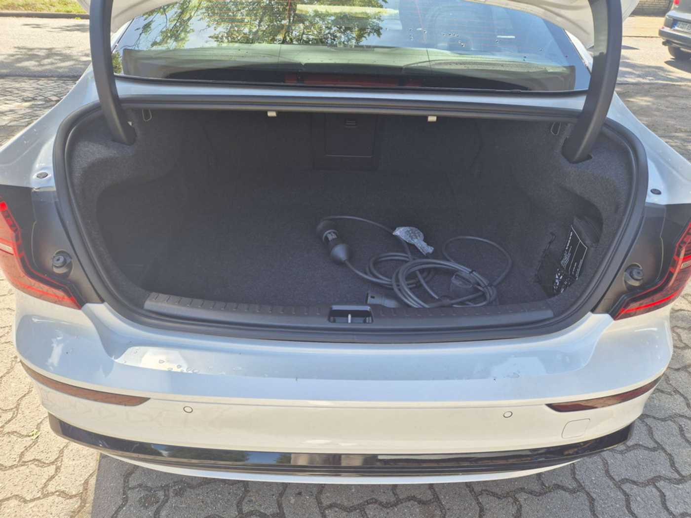 Volvo  T8 Ultimate Dark Recharge Plug-In Hybrid AWD