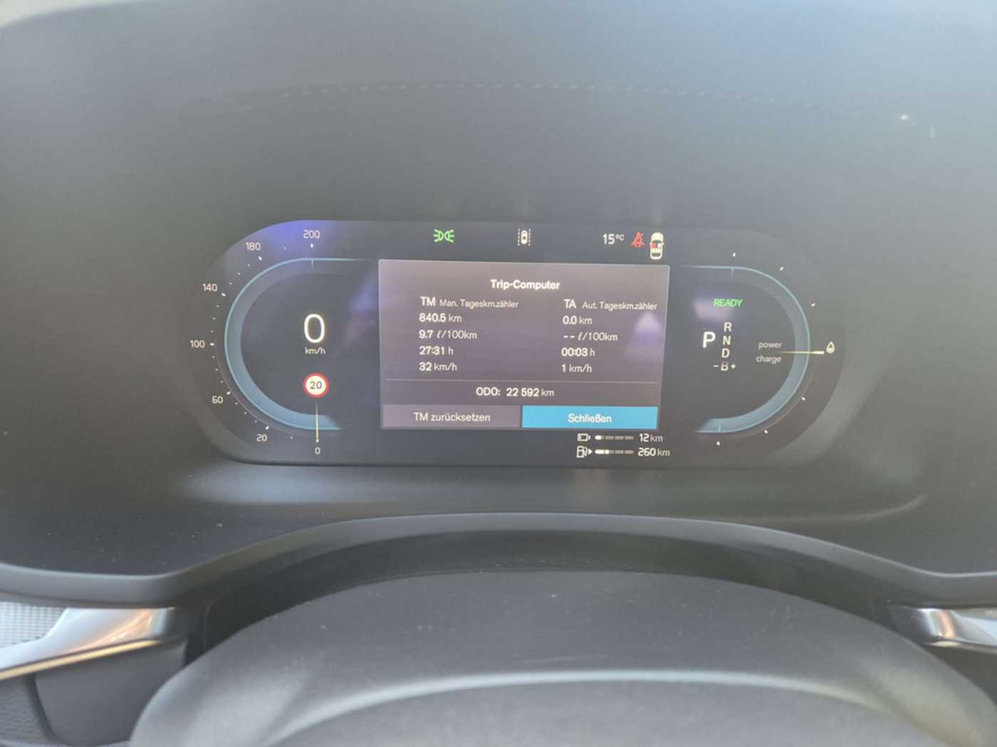 Volvo  T8 Ultimate Dark Recharge Plug-In Hybrid AWD