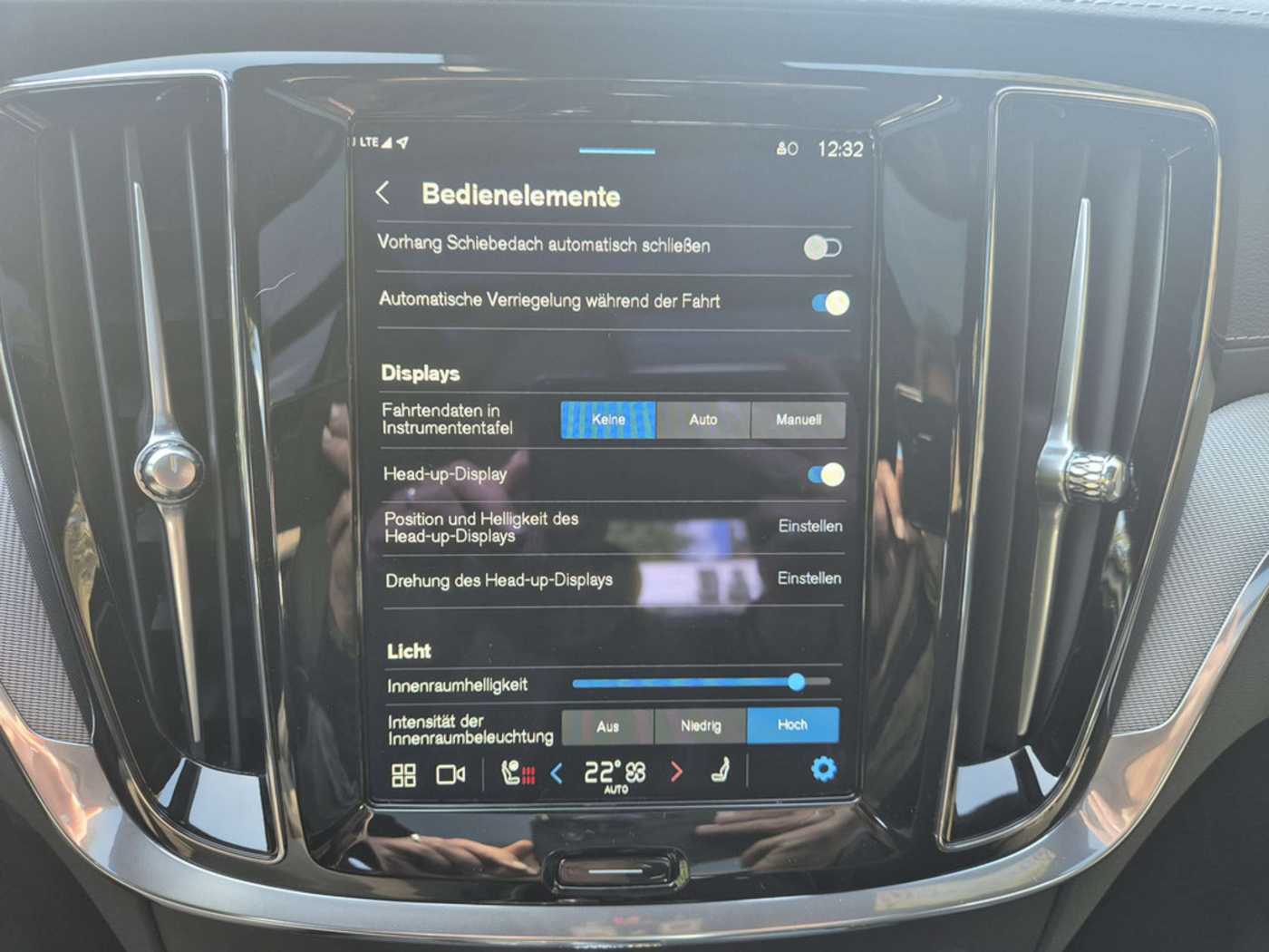 Volvo  T8 Ultimate Dark Recharge Plug-In Hybrid AWD