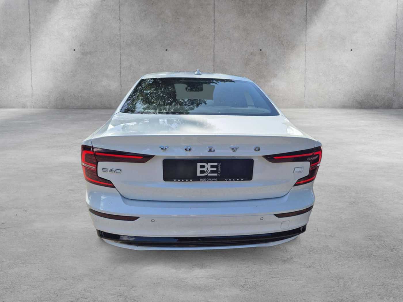 Volvo  T8 Ultimate Dark Recharge Plug-In Hybrid AWD