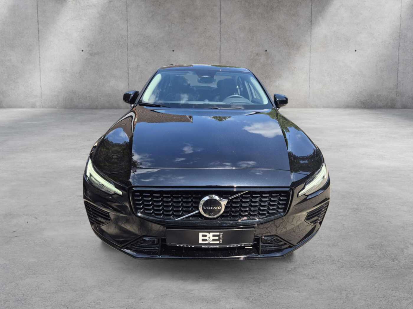 Volvo  T8 Ultimate Dark Recharge Plug-In Hybrid AWD