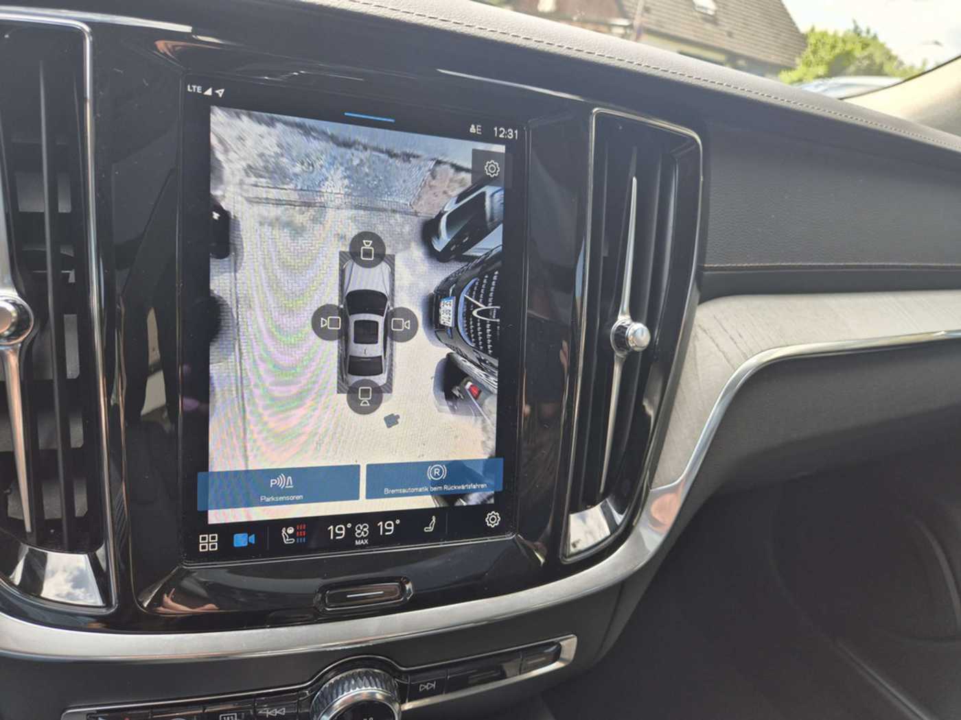 Volvo  T8 Ultimate Dark Recharge Plug-In Hybrid AWD
