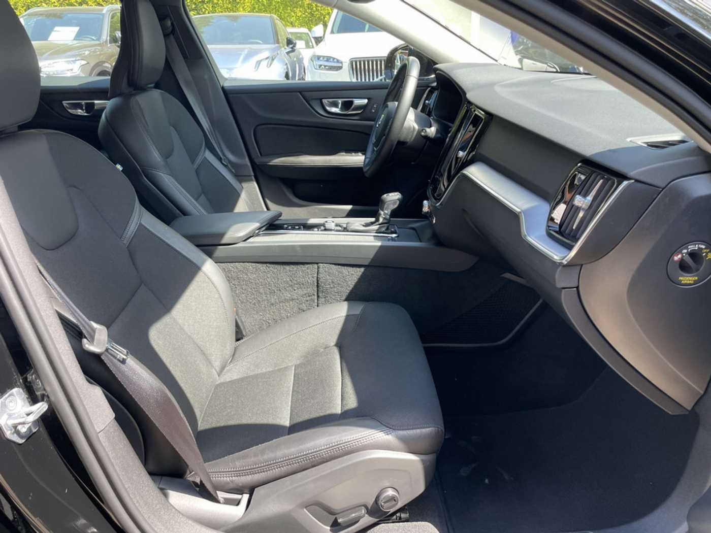 Volvo  T4 Geartronic Momentum Pro SHZ NAVI LED