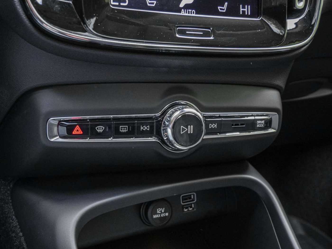 Volvo  T4 Geartronic Momentum Pro W-LAN AHK LED