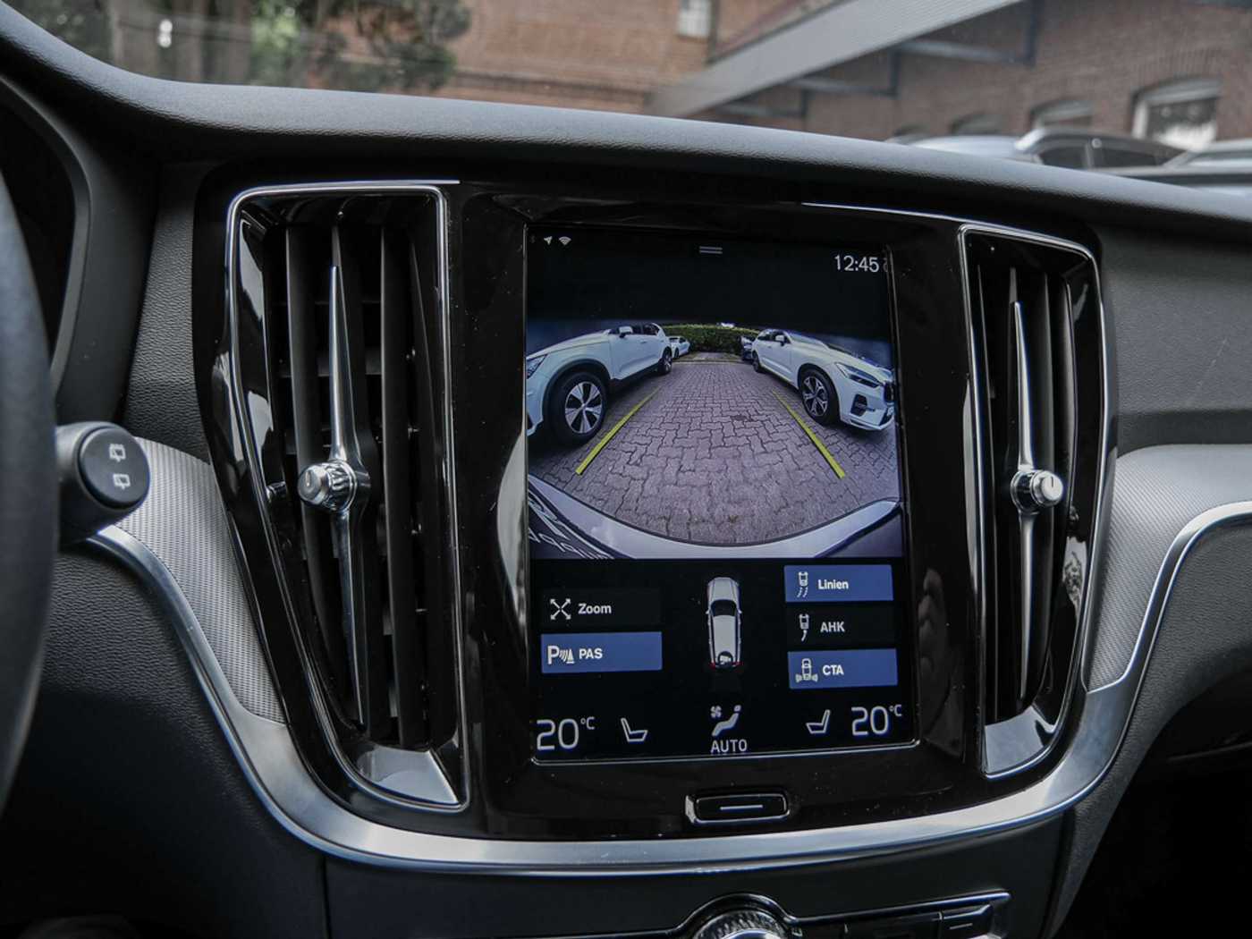 Volvo  T4 Geartronic Inscription W-LAN AHK LED