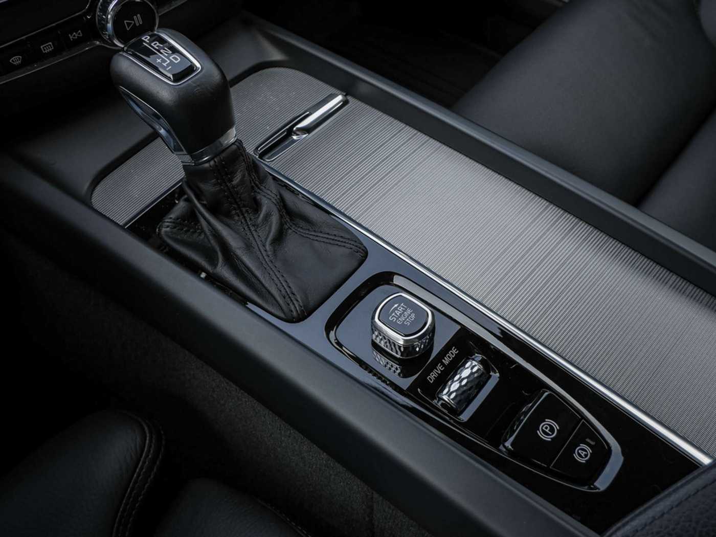 Volvo  T4 Geartronic Inscription W-LAN AHK LED