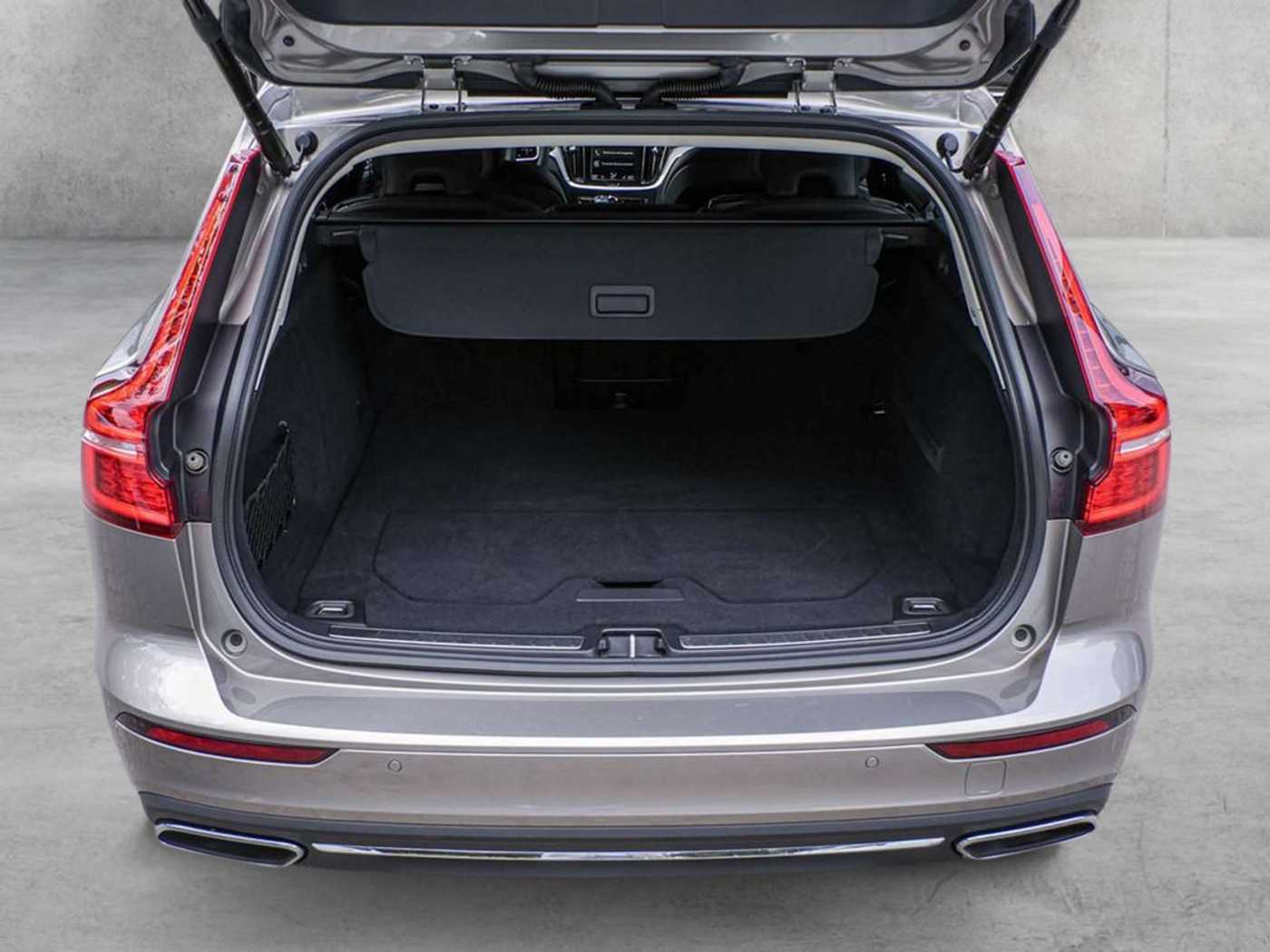 Volvo  T4 Geartronic Inscription W-LAN AHK LED