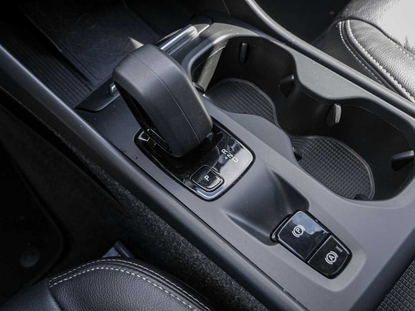 Volvo  T4 Inscription Expression Recharge Plug-In Hybrid
