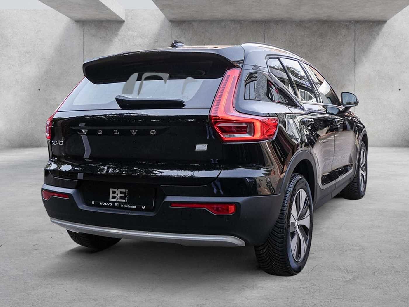 Volvo  T4 Core Recharge Plug-In Hybrid 2WD