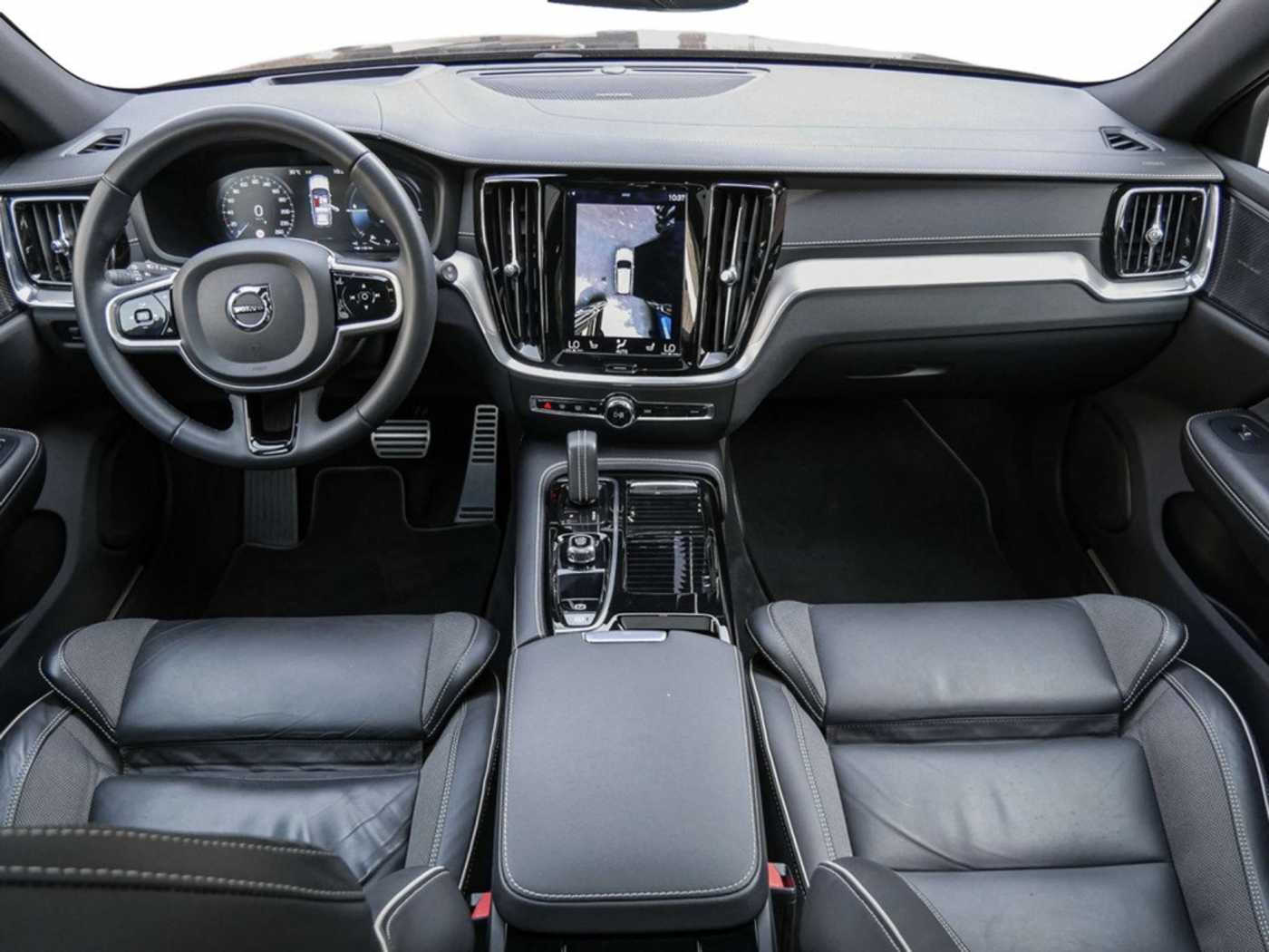 Volvo  T6 R-Design Recharge Plug-In Hybrid AWD