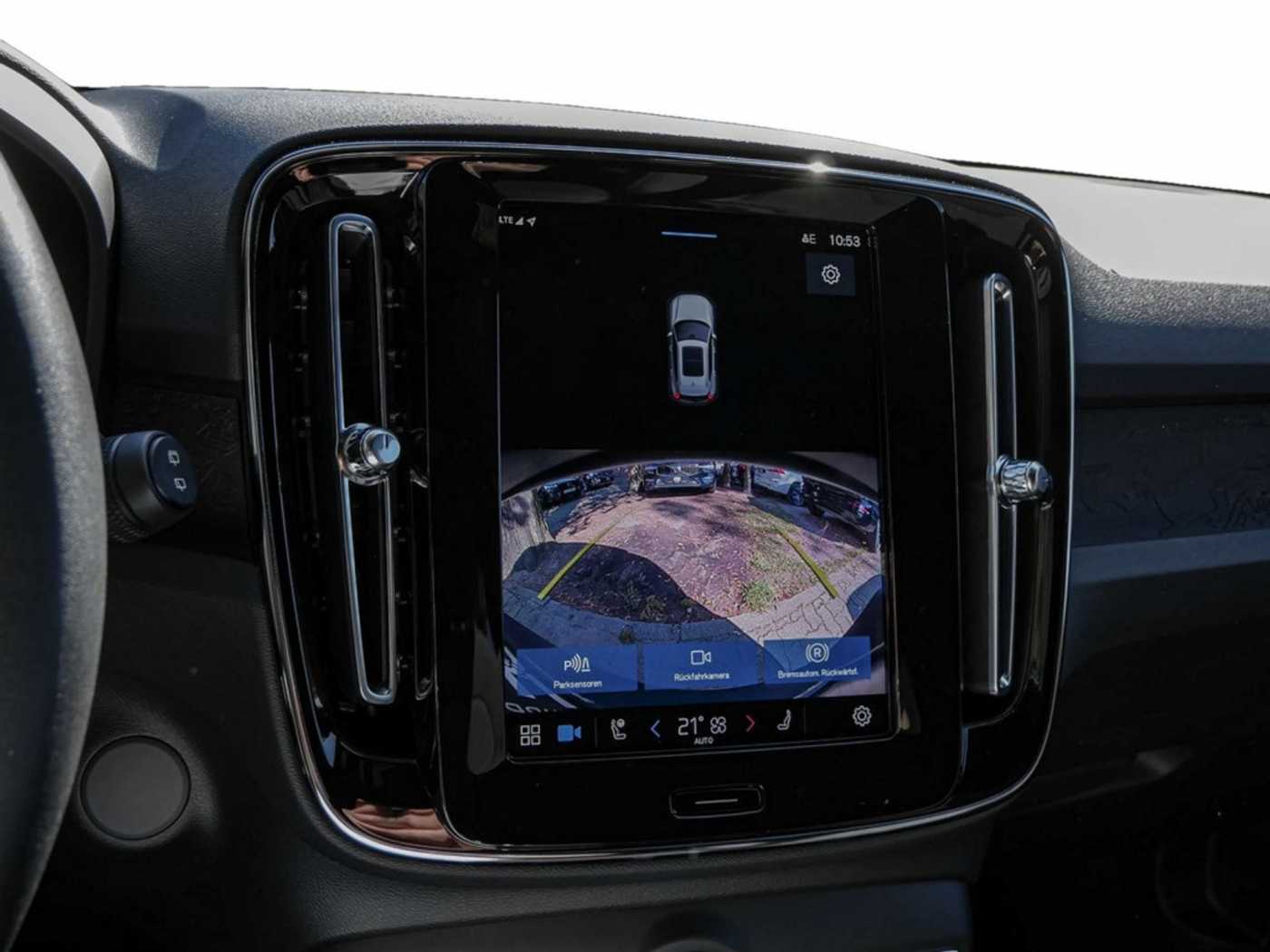 Volvo  Core Recharge Pure Electric AWD NAVI LED