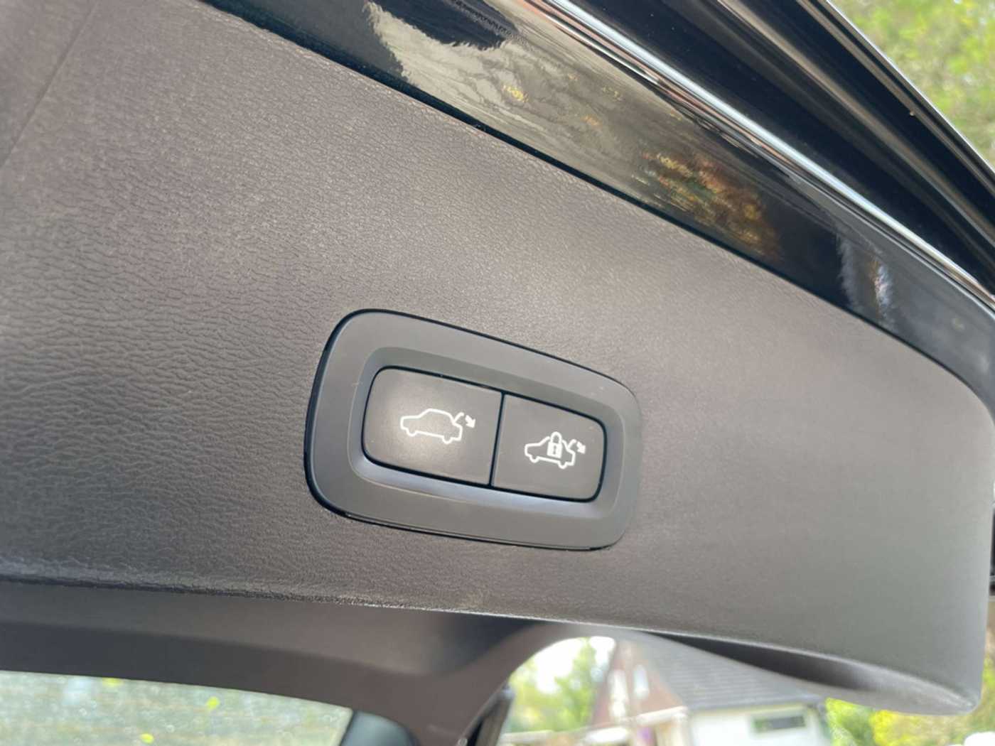 Volvo  T5 Plus Dark Recharge FACELIFT | Harman/Kardon | Fahrerassistenz-Pak.
