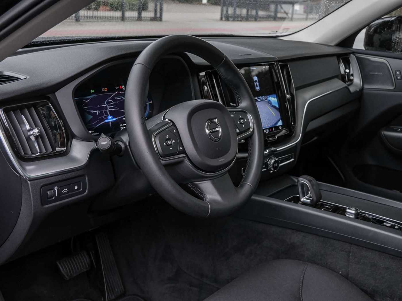 Volvo  T6 Inscription Expression Recharge Plug-In Hybrid AWD
