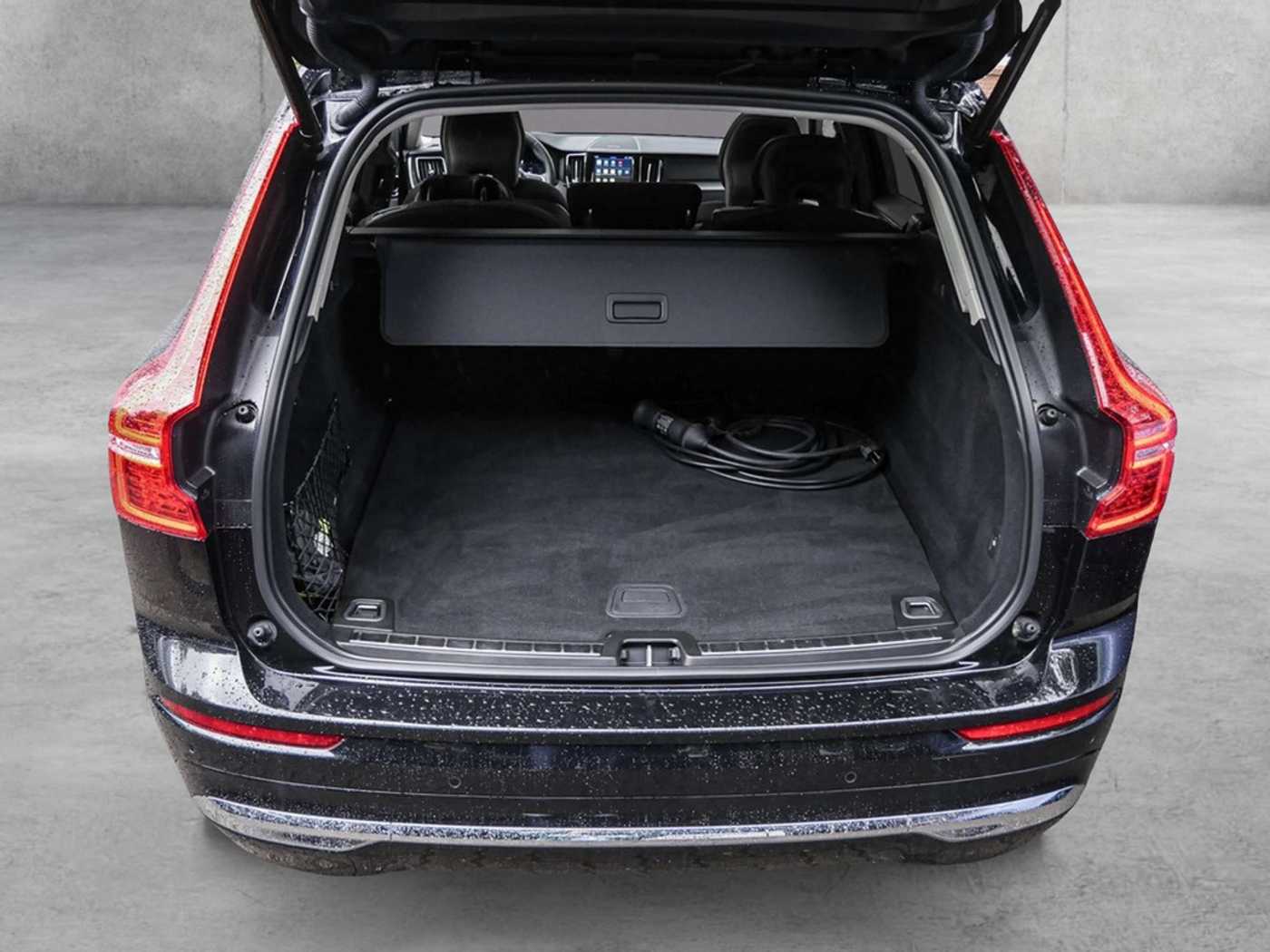 Volvo  T6 Inscription Expression Recharge Plug-In Hybrid AWD