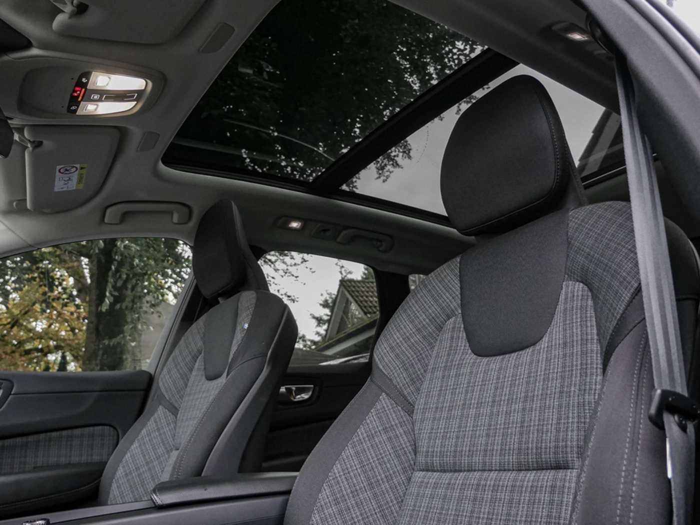 Volvo  T6 Inscription Expression Recharge Plug-In Hybrid AWD