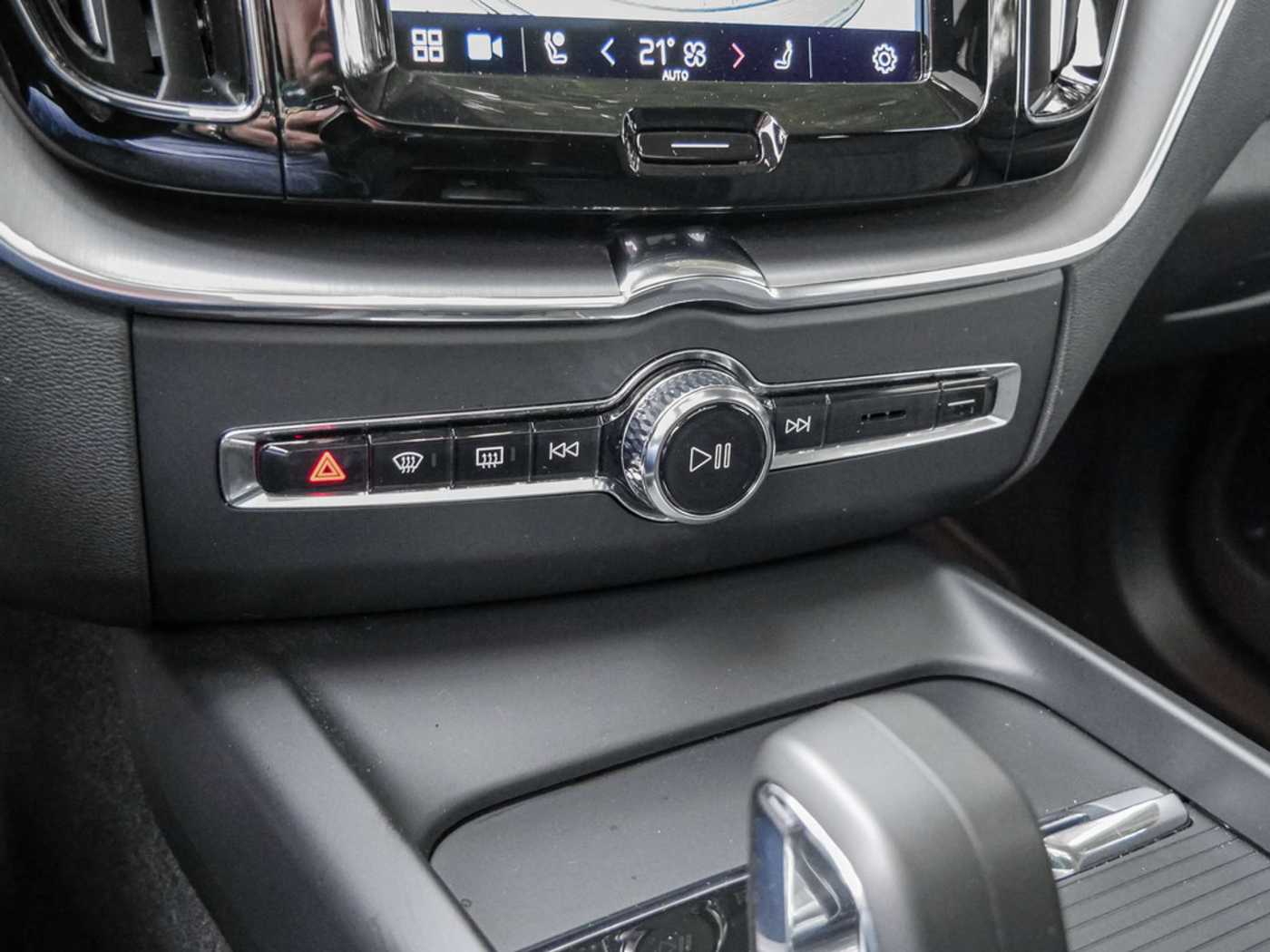 Volvo  T6 Inscription Expression Recharge Plug-In Hybrid AWD