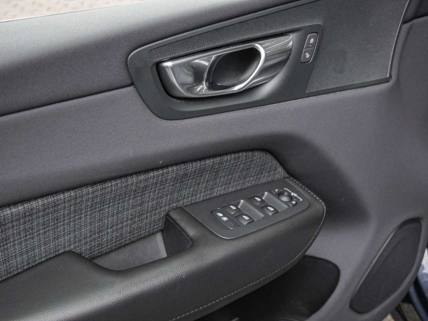 Volvo  T6 Inscription Expression Recharge Plug-In Hybrid AWD