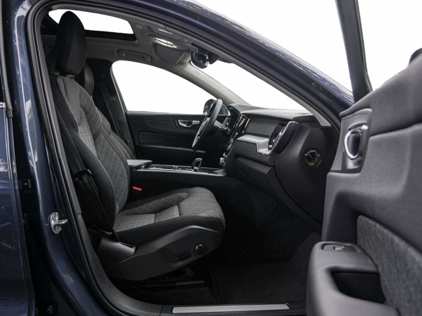 Volvo  T6 Inscription Expression Recharge Plug-In Hybrid AWD