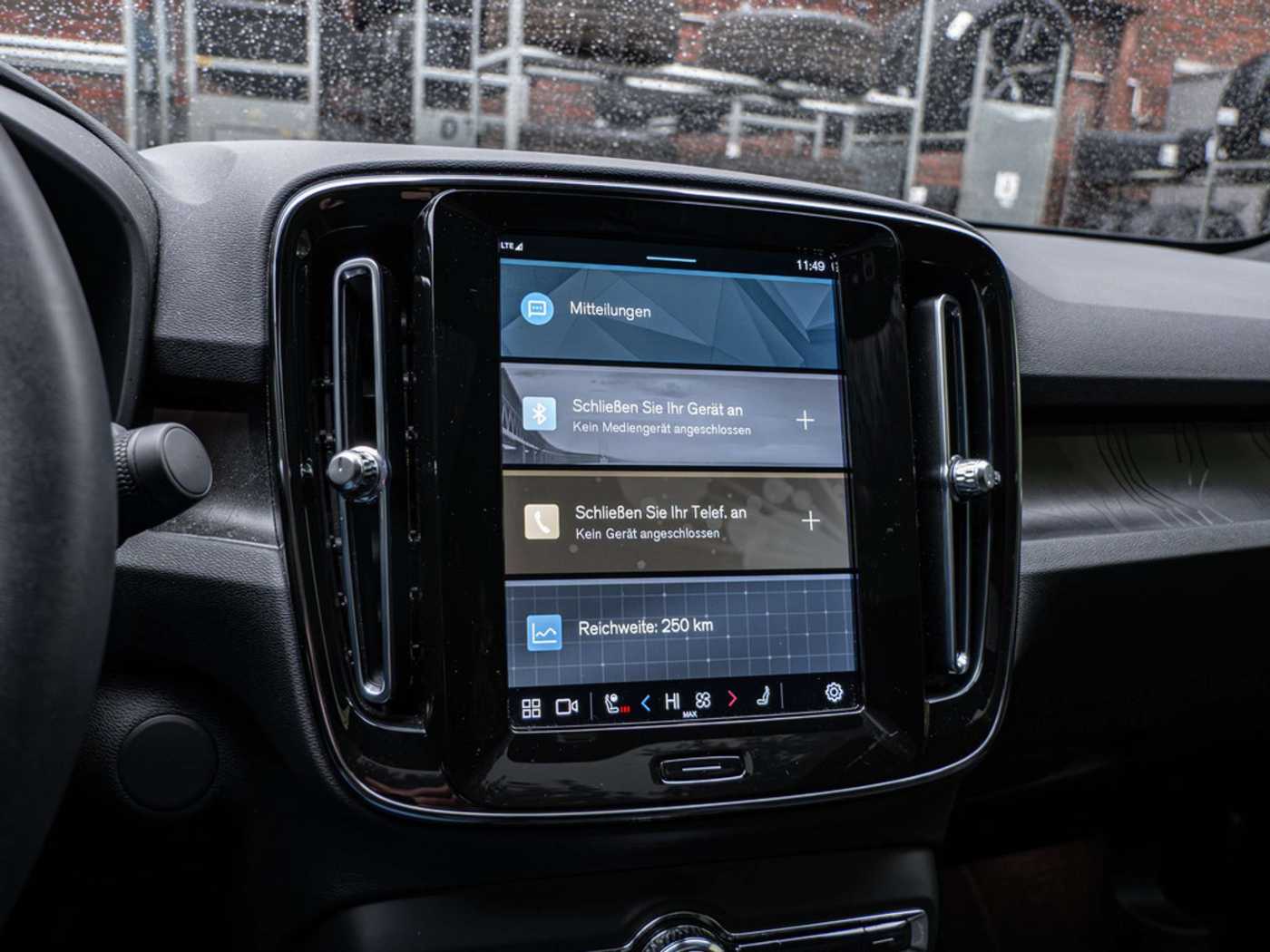 Volvo  Ultimate Recharge Pure Electric Single Motor