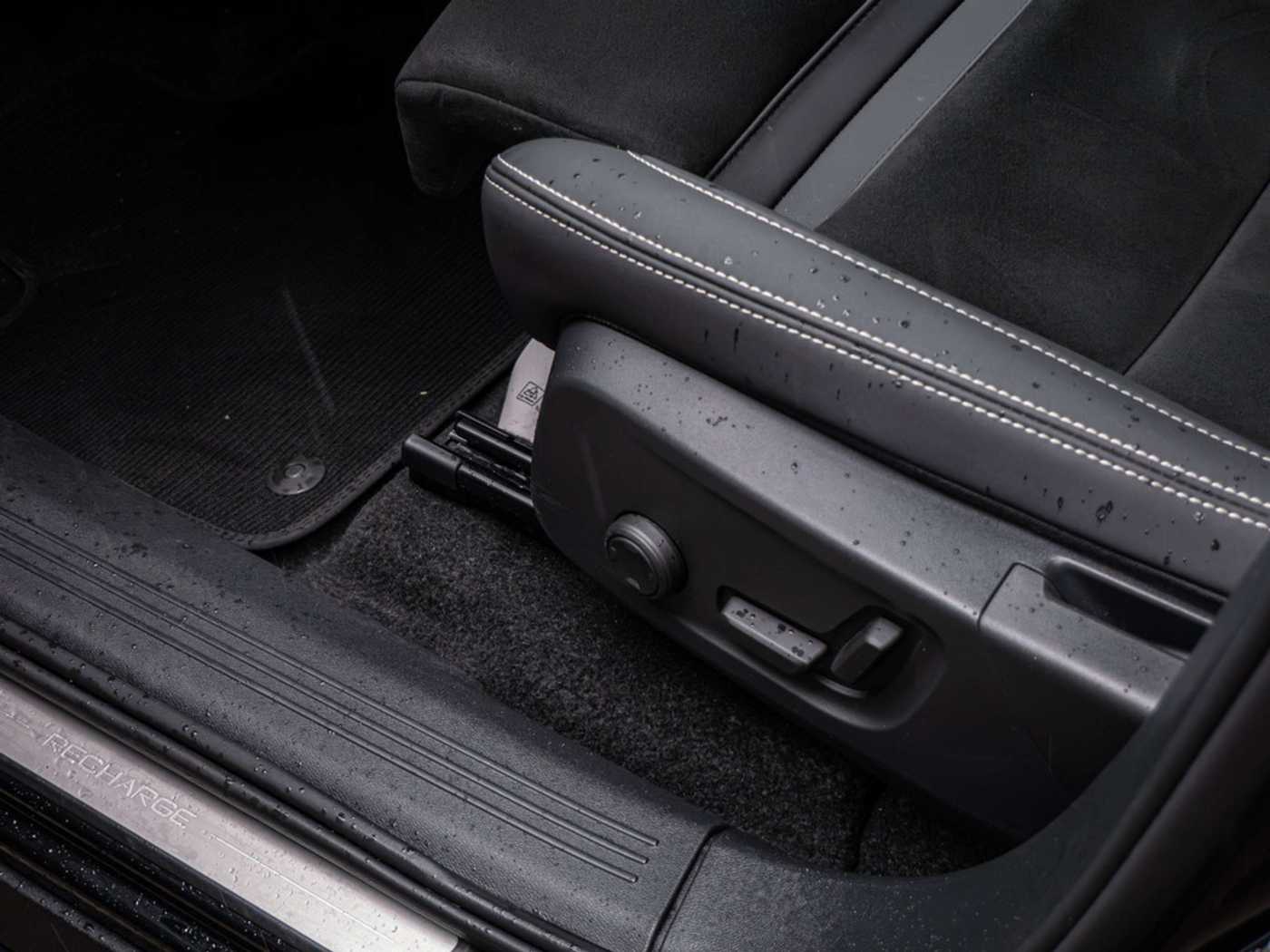 Volvo  Ultimate Recharge Pure Electric Single Motor