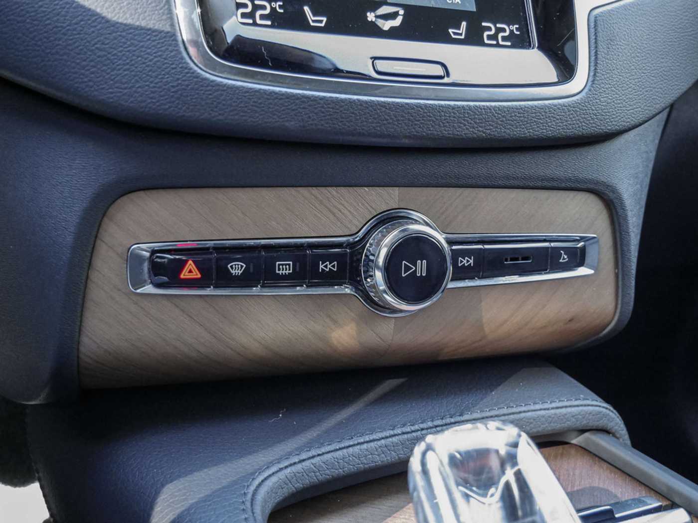 Volvo  T8 Plus Bright Recharge Plug-In Hybrid AWD